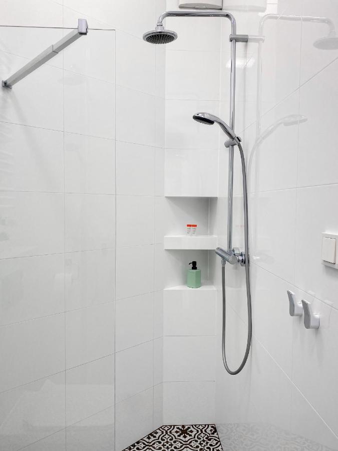 Beautiful Studio For Couples With Air Conditioning - Old Town & Main Station クラクフ エクステリア 写真