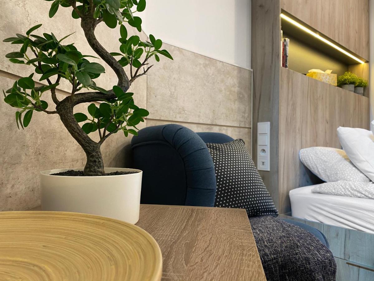 Beautiful Studio For Couples With Air Conditioning - Old Town & Main Station クラクフ エクステリア 写真