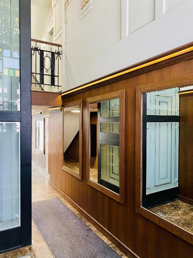 Beautiful Studio For Couples With Air Conditioning - Old Town & Main Station クラクフ エクステリア 写真