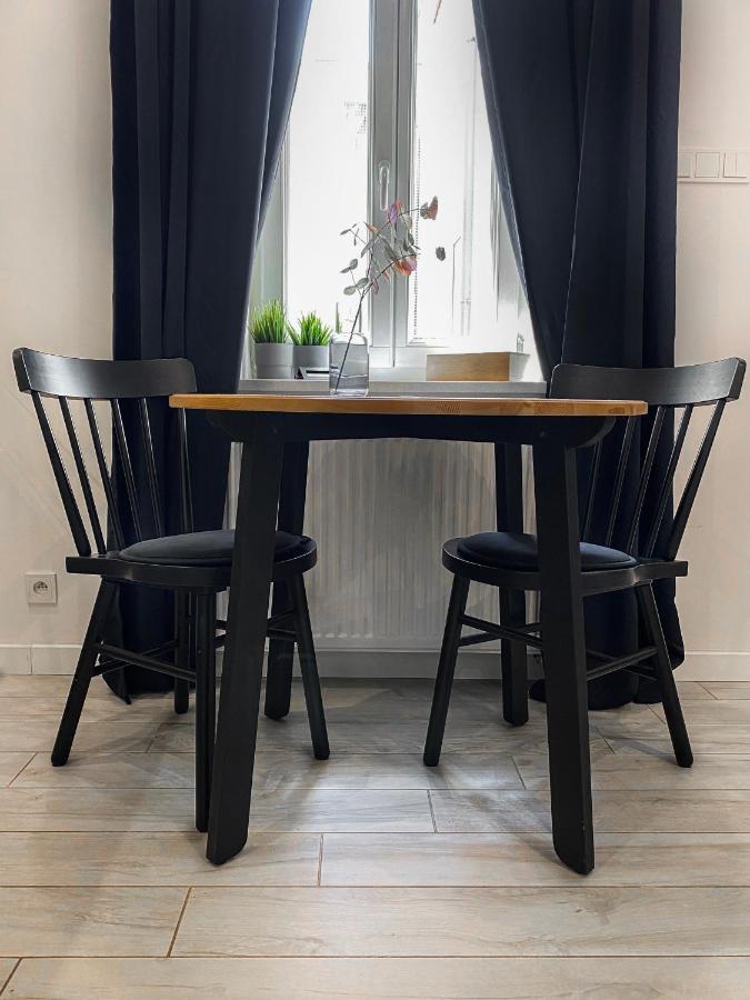 Beautiful Studio For Couples With Air Conditioning - Old Town & Main Station クラクフ エクステリア 写真