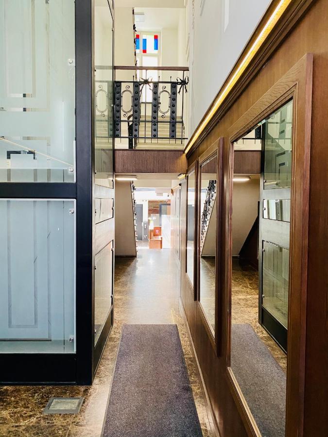 Beautiful Studio For Couples With Air Conditioning - Old Town & Main Station クラクフ エクステリア 写真